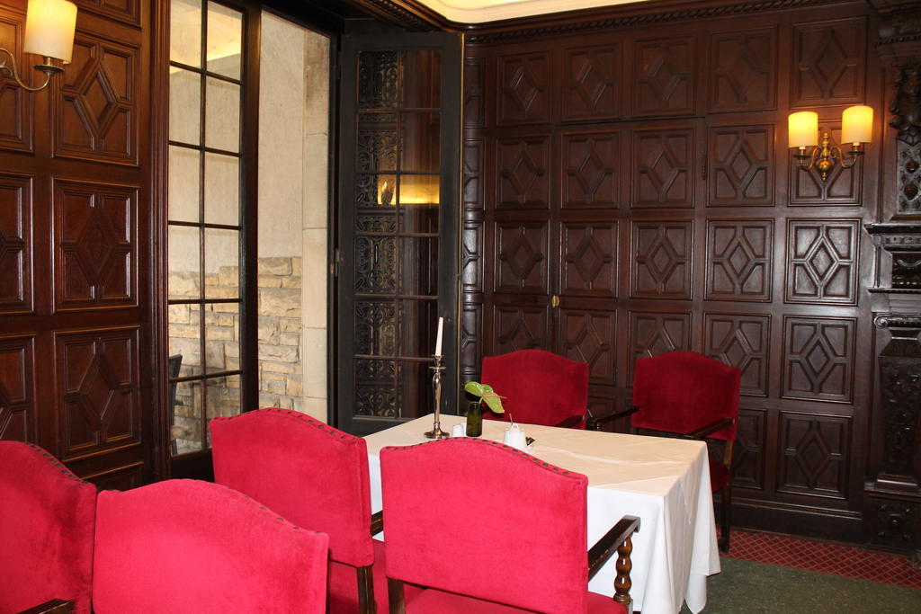Relexa Schlosshotel Cecilienhof Потсдам Экстерьер фото