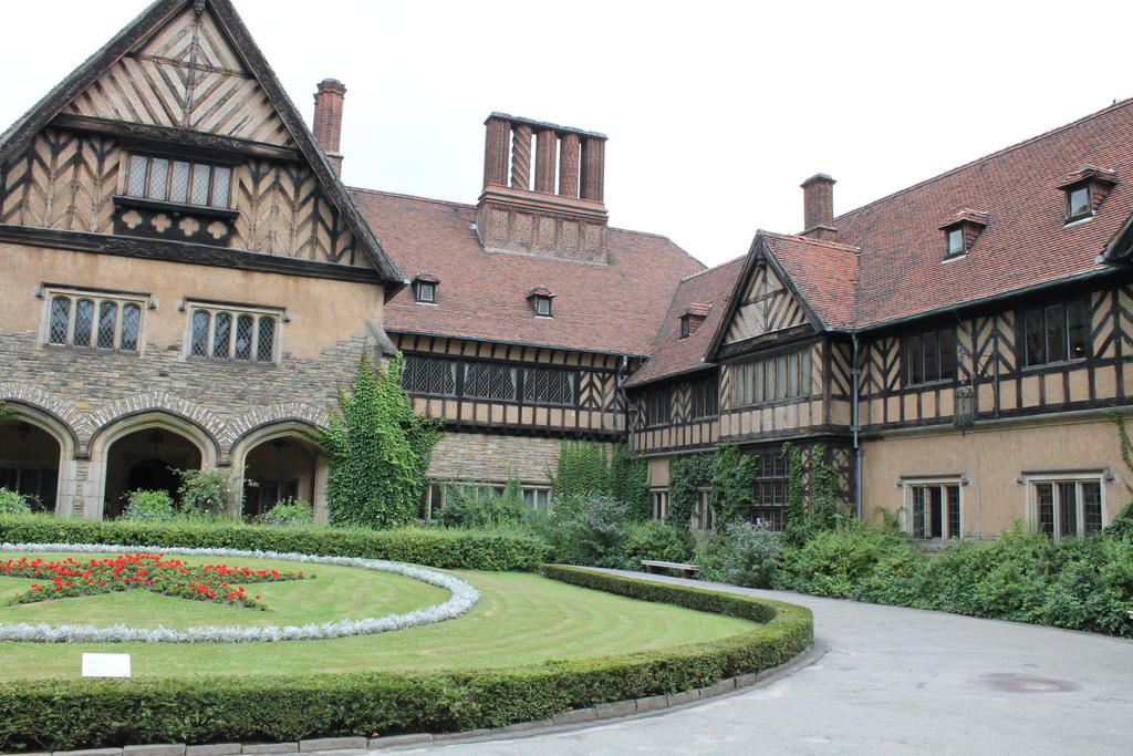 Relexa Schlosshotel Cecilienhof Потсдам Экстерьер фото