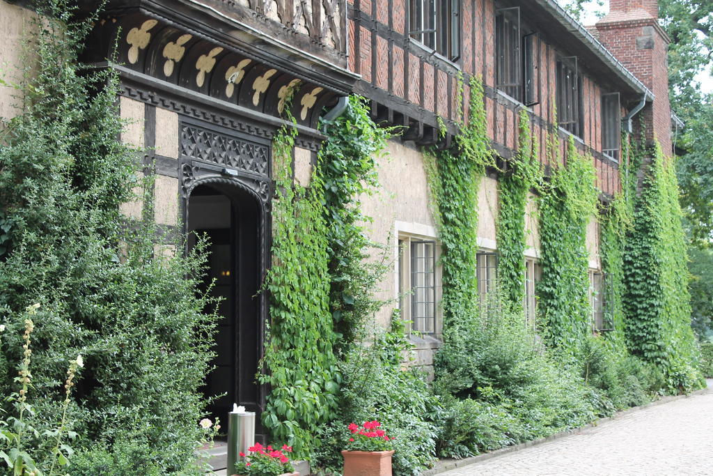 Relexa Schlosshotel Cecilienhof Потсдам Экстерьер фото
